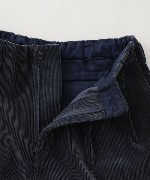 marka（マーカ）の「【marka】2TUCK STRAIGHT FIT TROUSERS（その他パンツ・メンズ・ネイビー/アイボリー・1/2）」の4枚目の写真