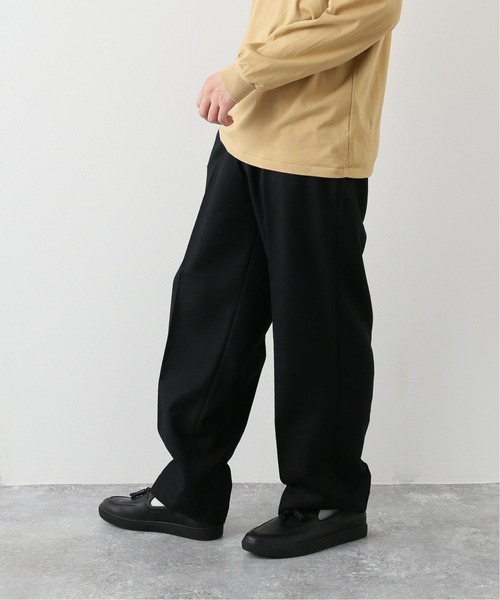 marka（マーカ）の「【marka / マーカ】SOFT WOOL SERGE STITCHLESS トラウザース（その他パンツ・メンズ・ブラック/カーキ・2/3）」の2枚目の写真