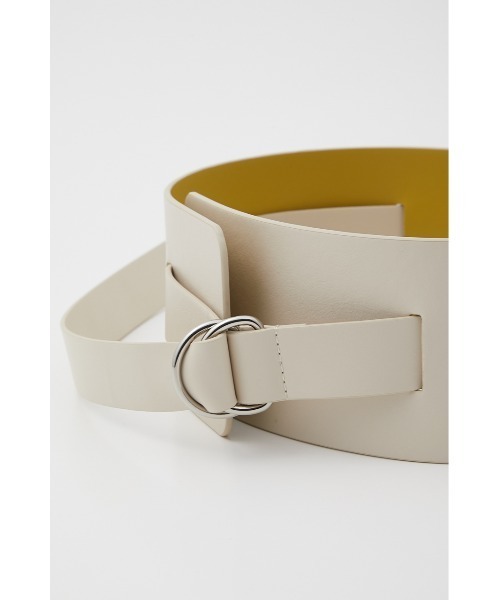 SLY（スライ）の「MANYWAY VEGAN LEATHER BELT ヴィーガンレザー ベルト（ベルト・レディース・ブラック/アイボリー・FREE）」の4枚目の写真