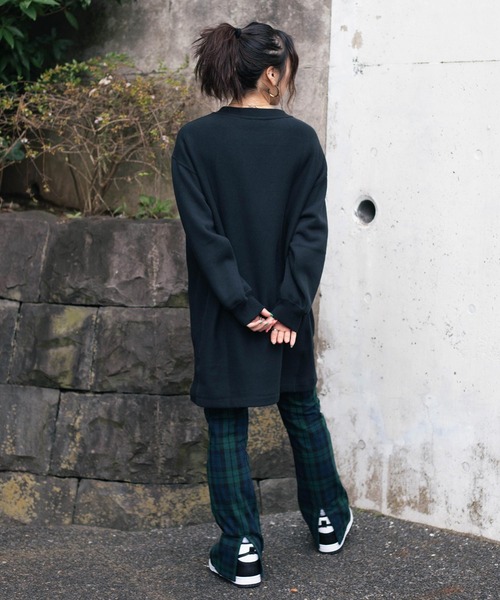 Champion（チャンピオン）の「CHAMPION REVERSE WEAVE TUNIC CW-U006（チュニック・レディース・ホワイト/ブラック/グレー・M）」の13枚目の写真