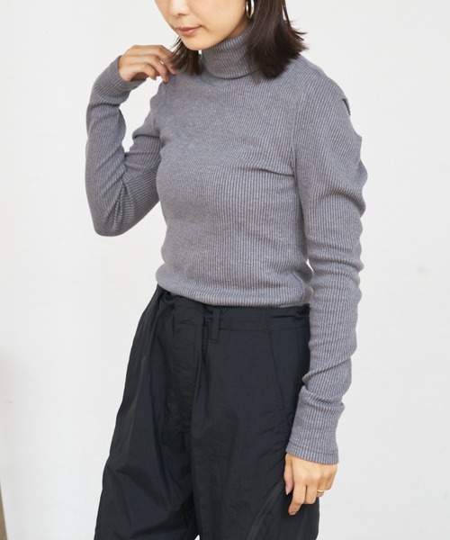 BONbazaar（ボンバザール）の「★OT★Luxury Warmリブハイネック（ニット/セーター・レディース・ベージュ/グレー/オフホワイト/ボルドー・40）」の2枚目の写真