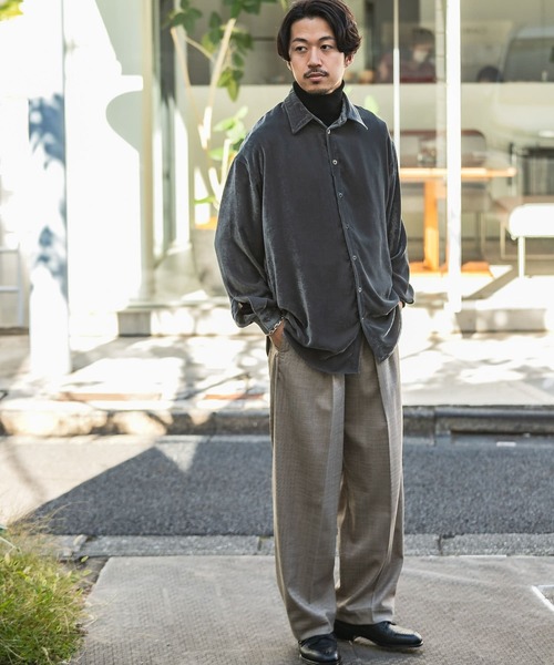 URBAN RESEARCH（アーバンリサーチ）の「COSEI　VELVET SHIRTS（シャツ/ブラウス・メンズ・グレー/パープル・3/2/1）」の3枚目の写真
