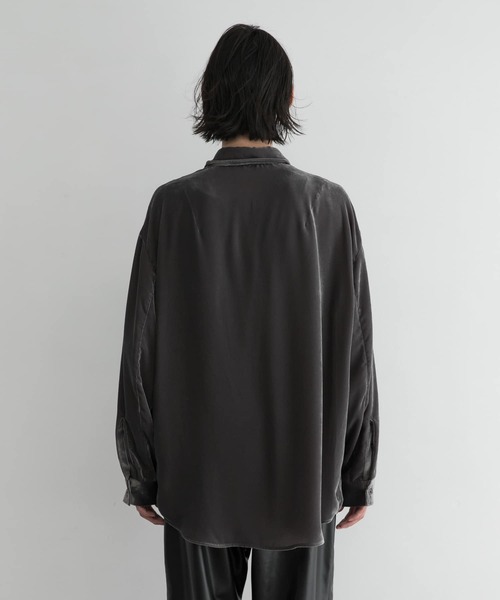 URBAN RESEARCH（アーバンリサーチ）の「COSEI　VELVET SHIRTS（シャツ/ブラウス・メンズ・グレー/パープル・3/2/1）」の6枚目の写真