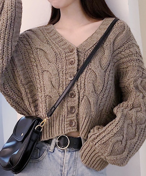 Primazel（プリマゼル）の「ショート丈 ケーブル編み カーディガン（カーディガン/ボレロ・レディース・ブルー/アイボリー/モカ・M）」の10枚目の写真