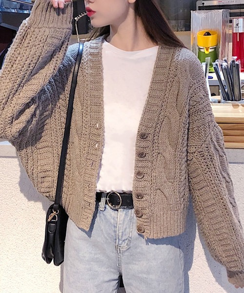 Primazel（プリマゼル）の「ショート丈 ケーブル編み カーディガン（カーディガン/ボレロ・レディース・ブルー/アイボリー/モカ・M）」の14枚目の写真