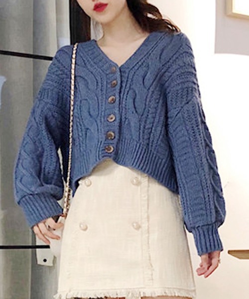 Primazel（プリマゼル）の「ショート丈 ケーブル編み カーディガン（カーディガン/ボレロ・レディース・ブルー/アイボリー/モカ・M）」の5枚目の写真