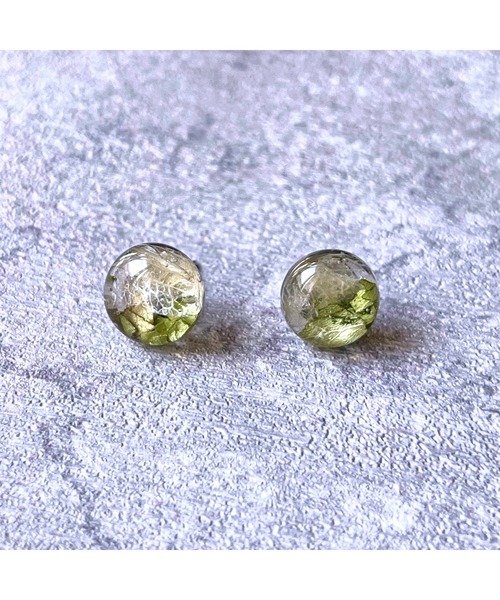 tone(トーン)の「【Willija】金属アレルギー対応《花景》フラワーピアス小(MA)(ピアス(両耳用)・レディース・パープル/ブルー/ホワイト/その他/パープル系その他2/グリーン系その他/グリーン系その他2/レッド/ブラック/オレンジ/グリーン/ローズ/ロイヤルブルー/バイオレット/ライム/アクア/ゴールド/シルバー/グリーン系2・FREE)」の1枚目の写真