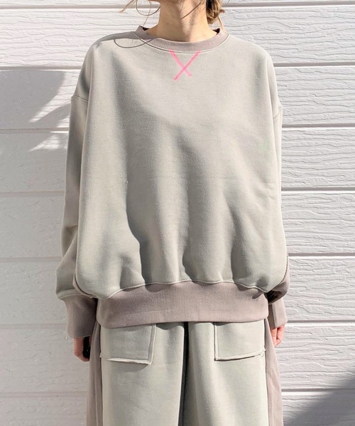 Q（キュー）の「リブ裏毛トレーナー（スウェット・レディース・オリーブ/アイボリー・MEDIUM）」の7枚目の写真