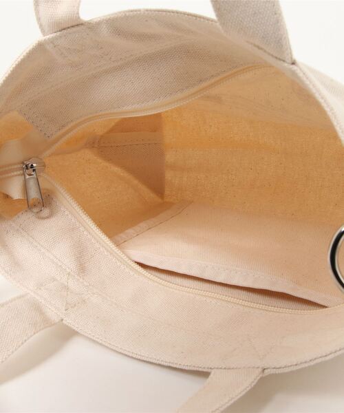 CONVERSE（コンバース）の「CONVERSE　CANVAS SNEAKERS PRINT 2WAY SHOULDER（ショルダーバッグ・レディース・ブラック/オフホワイト/ラベンダー・FREE）」の6枚目の写真