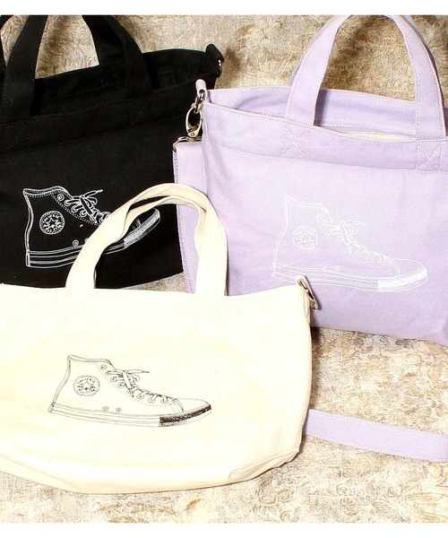 CONVERSE（コンバース）の「CONVERSE　CANVAS SNEAKERS PRINT 2WAY SHOULDER（ショルダーバッグ・レディース・ブラック/オフホワイト/ラベンダー・FREE）」の8枚目の写真