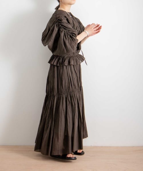iI（アイ）の「iI　shirring skirt（スカート・レディース・オフホワイト/ダークブラウン/ブラック・ONE）」の15枚目の写真