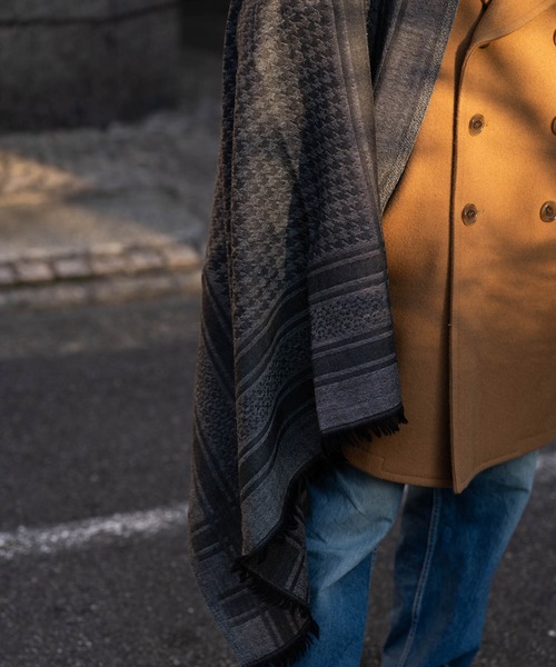 Iroquois（イロコイ）の「HOUND'S TOOTH JQ STOLE（ストール/ショール・メンズ・ブラック系その他・FREE）」の3枚目の写真