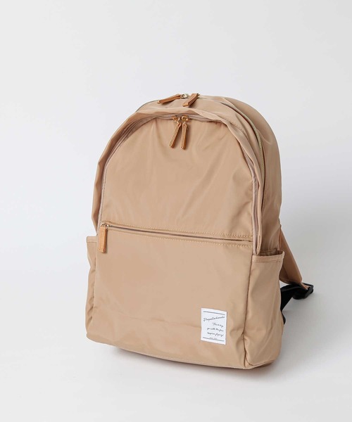 ALTROSE（アルトローズ）の「2層式　ポケットたくさん　撥水高密度ポリリュック（バックパック/リュック・レディース・ブラック/ベージュ/ネイビー/グレー・FREE）」の15枚目の写真
