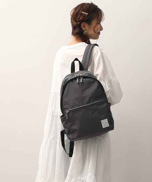 ALTROSE（アルトローズ）の「2層式　ポケットたくさん　撥水高密度ポリリュック（バックパック/リュック・レディース・ブラック/ベージュ/ネイビー/グレー・FREE）」の18枚目の写真