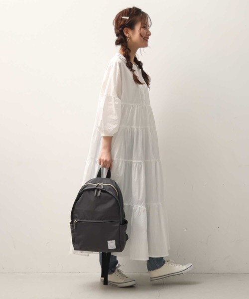 ALTROSE（アルトローズ）の「2層式　ポケットたくさん　撥水高密度ポリリュック（バックパック/リュック・レディース・ブラック/ベージュ/ネイビー/グレー・FREE）」の19枚目の写真
