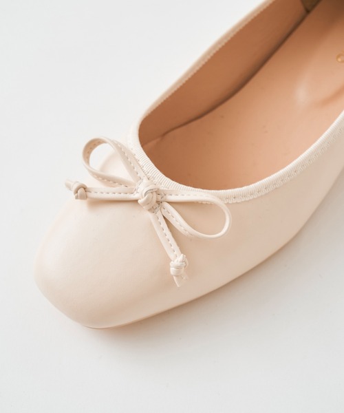 OLIVE des OLIVE(オリーブデオリーブ)の「スクエアトゥバレーシューズ(バレエシューズ・レディース・ホワイト/ブラック/オフホワイト・SMALL/MEDIUM/LARGE)」の5枚目の写真