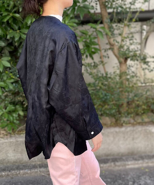 FREDY&GLOSTER（フレディアンドグロスター）の「【Hollingworth country outfitters】クルーネック Shirts Paisley Jacuard ペイズリージャガードシャツ（シャツ/ブラウス・レディース・ゴールド/ブラック系その他4・MEDIUM）」の7枚目の写真