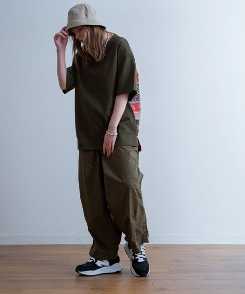 Universal Style Wear(ユニバーサルスタイルウェア)の「Universal Style Wear ナバホ Tシャツ(Tシャツ/カットソー・メンズ・ホワイト/ブラック/カーキ/グレイッシュブルー・MEDIUM/LARGE/X-LARGE)」の13枚目の写真