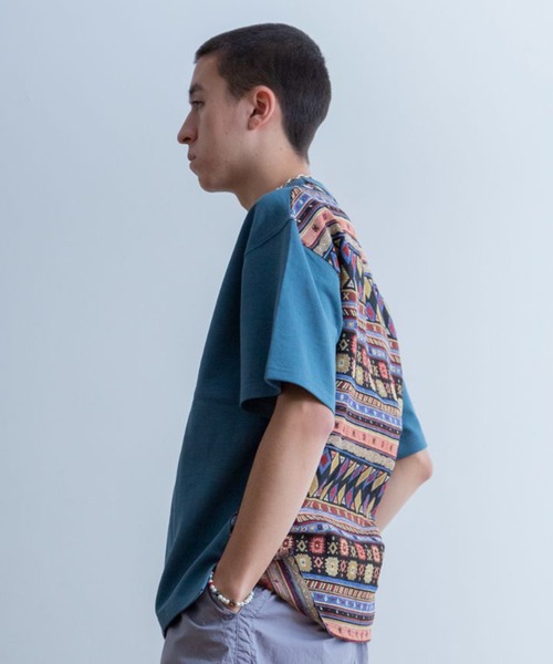 Universal Style Wear(ユニバーサルスタイルウェア)の「Universal Style Wear ナバホ Tシャツ(Tシャツ/カットソー・メンズ・ホワイト/ブラック/カーキ/グレイッシュブルー・MEDIUM/LARGE/X-LARGE)」の10枚目の写真