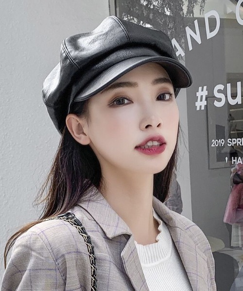 Mayree（メイリー）の「合成皮革キャスケット【YC】（キャスケット・レディース・キャメル/ブラック・FREE）」の2枚目の写真