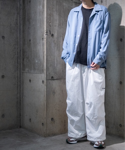 JOHN'S CLOSET（ジョンズクローゼット）の「【i】ポリ無地オープンカラーシャツ（シャツ/ブラウス・メンズ・グレイッシュベージュ/モカ/グリーン/ブラック/グレイッシュブルー/ホワイト・LARGE/MEDIUM/X-LARGE）」の15枚目の写真