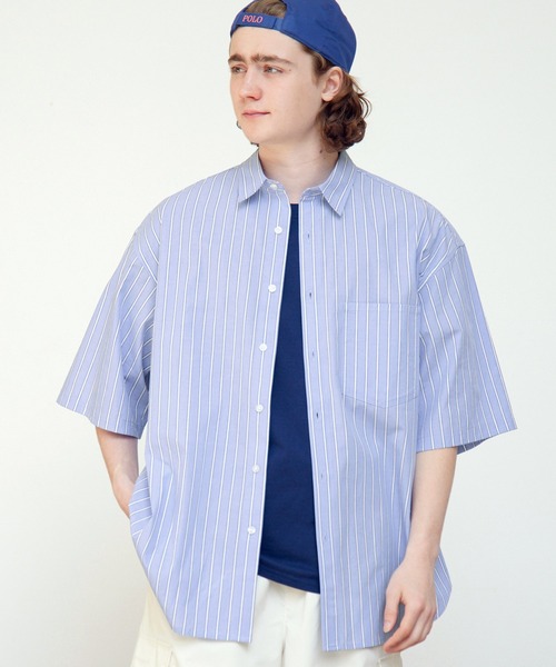 EMMA CLOTHES（エマクローズ）の「リラックスワイド レギュラーカラー ベーシックブロードS/Sシャツ（シャツ/ブラウス・メンズ・ホワイト/ブルー/チャコール/ホワイト系1/グレー系1/グレー系2/ライトベージュ/ブルー系1/ブラウン/ブルー系2/グリーン・M/L）」の22枚目の写真