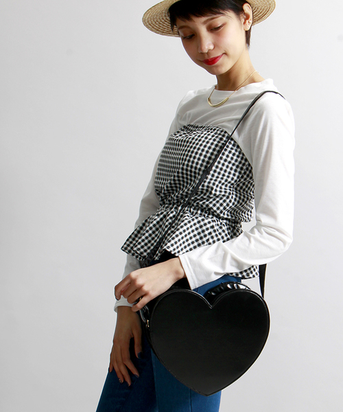 WEGO(ウィゴー)の「WEGO/ハートショルダーバッグ(ショルダーバッグ・レディース・ブラック/レッド・FREE)」の1枚目の写真