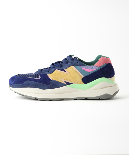 NEW BALANCE(ニューバランス)の「【New Balance / ニューバランス】M5740(スニーカー・メンズ・ベージュ/ネイビー・26cm/26.5cm/27cm/27.5cm/28cm)」の3枚目の写真