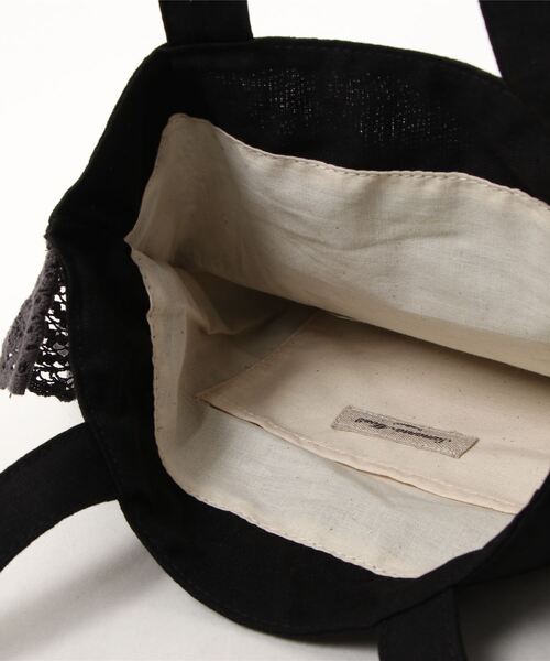 Samansa Mos2（サマンサ モスモス）の「フリルレース刺繍トートバッグ（トートバッグ・レディース・ブラック/キナリ・ﾌﾘ-）」の8枚目の写真