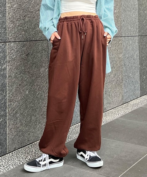 SPINNS(スピンズ)の「【セットアップ対応商品】裏毛スウェットパンツ(スウェットパンツ・レディース・ブラック/ダークグリーン/ネイビー/ブラウン/オフホワイト/ピンク/オートミール/杢グレー/アイボリー・M/L)」の5枚目の写真