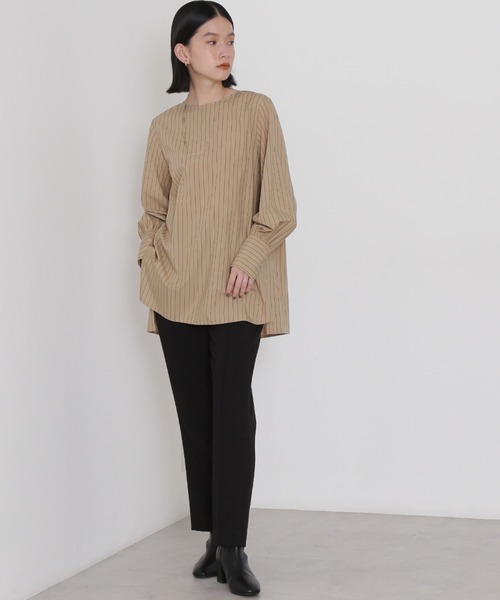 NATURAL BEAUTY BASIC(ナチュラルビューティーベーシック)の「ハイウエストセンターコバパンツ(その他パンツ・レディース・オフホワイト/ブラック/ダークブルー・MEDIUM/SMALL/X-SMALL)」の12枚目の写真