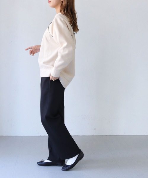 HER CLOSET（ハークローゼット）の「【she mo shelly】ウェーブラグランプルオーバー（スウェット・レディース・ブラウン/ブラック/ライトカーキ/アイボリー・M）」の9枚目の写真