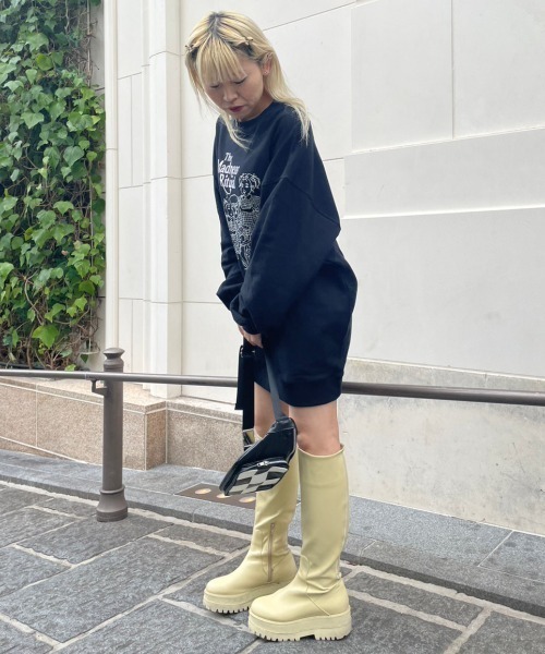 Candy Stripper（キャンディストリッパー）の「THE MADNESS RITUAL SWEAT ワンピース（スウェット・レディース・ホワイト/ブラック・2）」の13枚目の写真