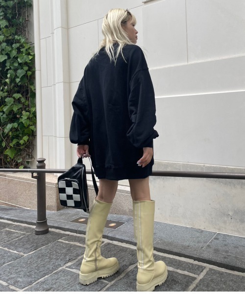 Candy Stripper（キャンディストリッパー）の「THE MADNESS RITUAL SWEAT ワンピース（スウェット・レディース・ホワイト/ブラック・2）」の14枚目の写真