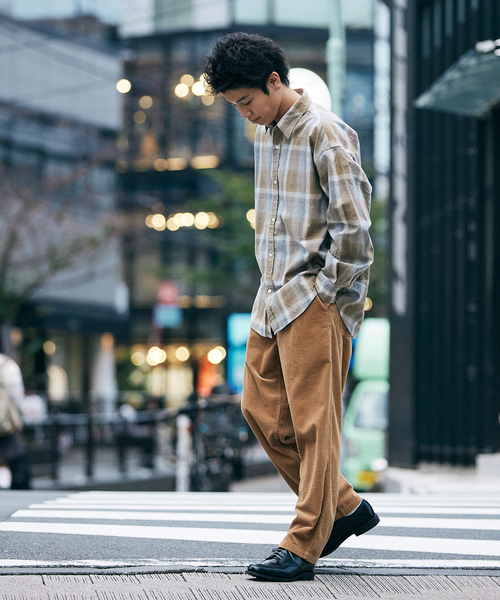 JOURNAL STANDARD(ジャーナルスタンダード)の「オンブレーチェック フランネルシャツ(シャツ/ブラウス・メンズ・タン/ライトグリーン/ベージュ/ネイビー・SMALL/MEDIUM/LARGE)」の19枚目の写真