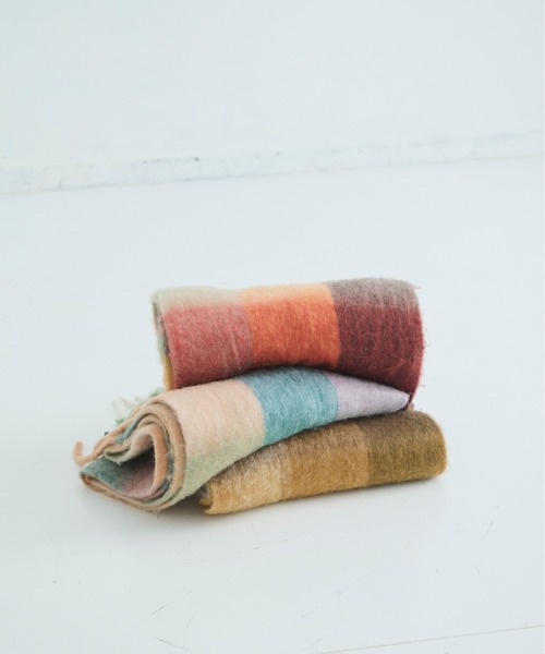 Shelly island（シェリーアイランド）の「ボリュームチェックフリンジマフラー（マフラー・レディース・オレンジ/ベージュ/ブラウン・FREE）」の14枚目の写真