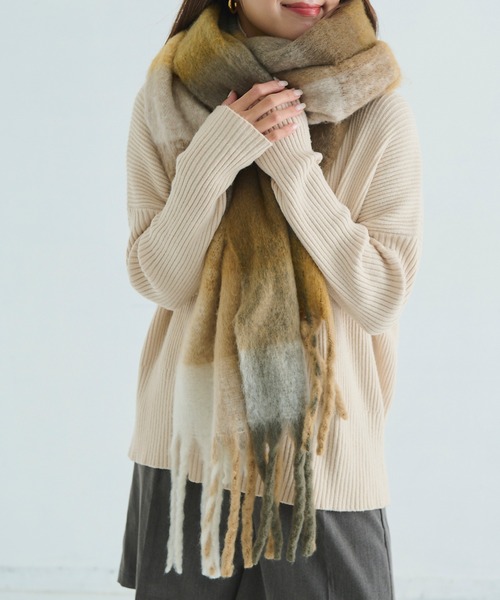 Shelly island（シェリーアイランド）の「ボリュームチェックフリンジマフラー（マフラー・レディース・オレンジ/ベージュ/ブラウン・FREE）」の20枚目の写真