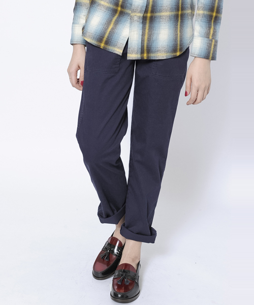 MILKFED.（ミルクフェド）の「【mini10月号掲載】ZIP POCKET FATIGUE PANT（その他パンツ・レディース・オリーブ/ネイビー・SMALL/MEDIUM）」の2枚目の写真