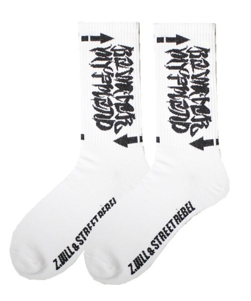 .KOM(ドットコム)の「『.KOM/ドットケーオーエム』ハードデザインソックス(ソックス/靴下・メンズ・ブラック/ホワイト・FREE)」の2枚目の写真