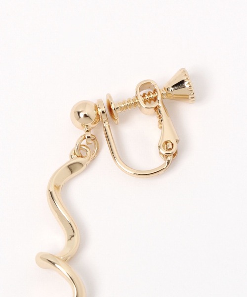 LEPSIM(レプシィム)の「アソートデザインイヤリング 183267(イヤリング・レディース・ベージュ/ベージュ系その他/グレー・ONE SIZE)」の4枚目の写真