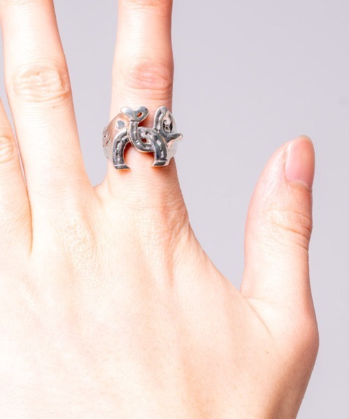 EFFECTEN（エフェクテン）の「ab1553WU horseshoe ring 指輪（リング）」 WEAR