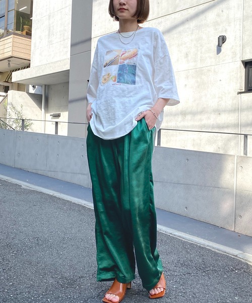 NANEA(ナネア)の「サテンイージーパンツ(その他パンツ・レディース・グリーン/カーキ/ブラック・ONE SIZE)」の7枚目の写真