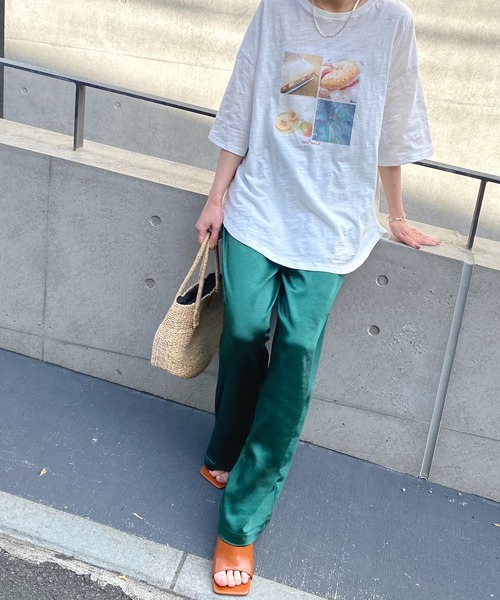 NANEA(ナネア)の「サテンイージーパンツ(その他パンツ・レディース・グリーン/カーキ/ブラック・ONE SIZE)」の11枚目の写真