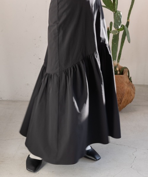 LOWRYS FARM（ローリーズファーム）の「ラウンドティアードスカート　177924（スカート・レディース・ブラック/アイボリー/ホワイト系その他/ブルー・FREE）」の16枚目の写真