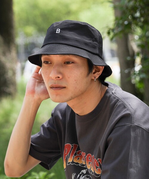 BEAMS HEART(ビームスハート)の「BEAMS HEART / ナイロン バケットハット(キャップ・メンズ・ホワイト/ブラック/ネイビー・ONE SIZE)」の4枚目の写真