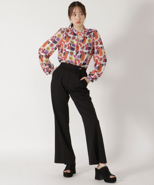 REDYAZEL（レディアゼル）の「センタープレスパンツ（その他パンツ・レディース・ブラック/ラベンダー・SMALL/MEDIUM）」の3枚目の写真