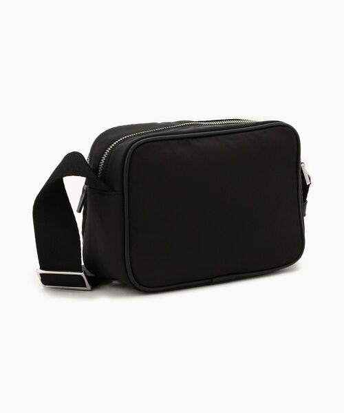 Calvin Klein(カルバン・クライン)の「エレヴェイティド カメラバッグ(ボディバッグ/ウエストポーチ・メンズ・ブラック/ベージュ・FREE)」の7枚目の写真