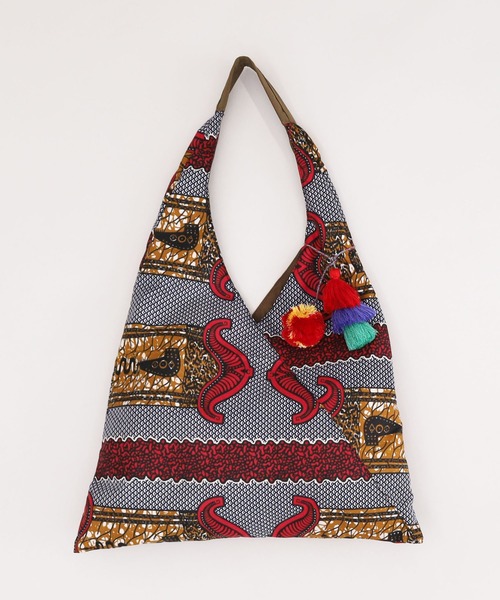 COOCO(クーコ)の「アフリカン柄タッセル付クリテショルダーバッグ/A4対応(ショルダーバッグ・レディース・レッド/ピンク/オレンジ/イエロー×グリーン/ブルー/サックスブルー・9)」の14枚目の写真