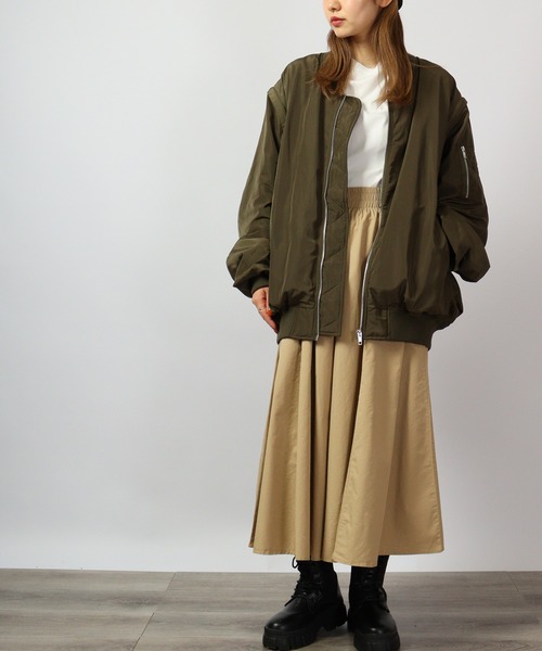 spiritoso(スピリトーゾ)の「spiritoso シンプルフレアスカート(スカート・レディース・ベージュ/ネイビー/カーキ・F)」の9枚目の写真