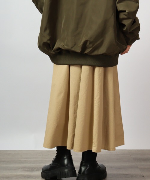 spiritoso(スピリトーゾ)の「spiritoso シンプルフレアスカート(スカート・レディース・ベージュ/ネイビー/カーキ・F)」の10枚目の写真